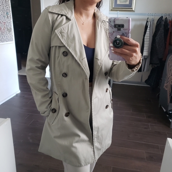 Trench Coat - Picture 3 of 10